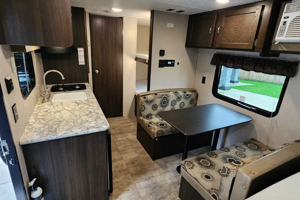 Steve's Keystone Springdale mini 1800bh Travel Trailer