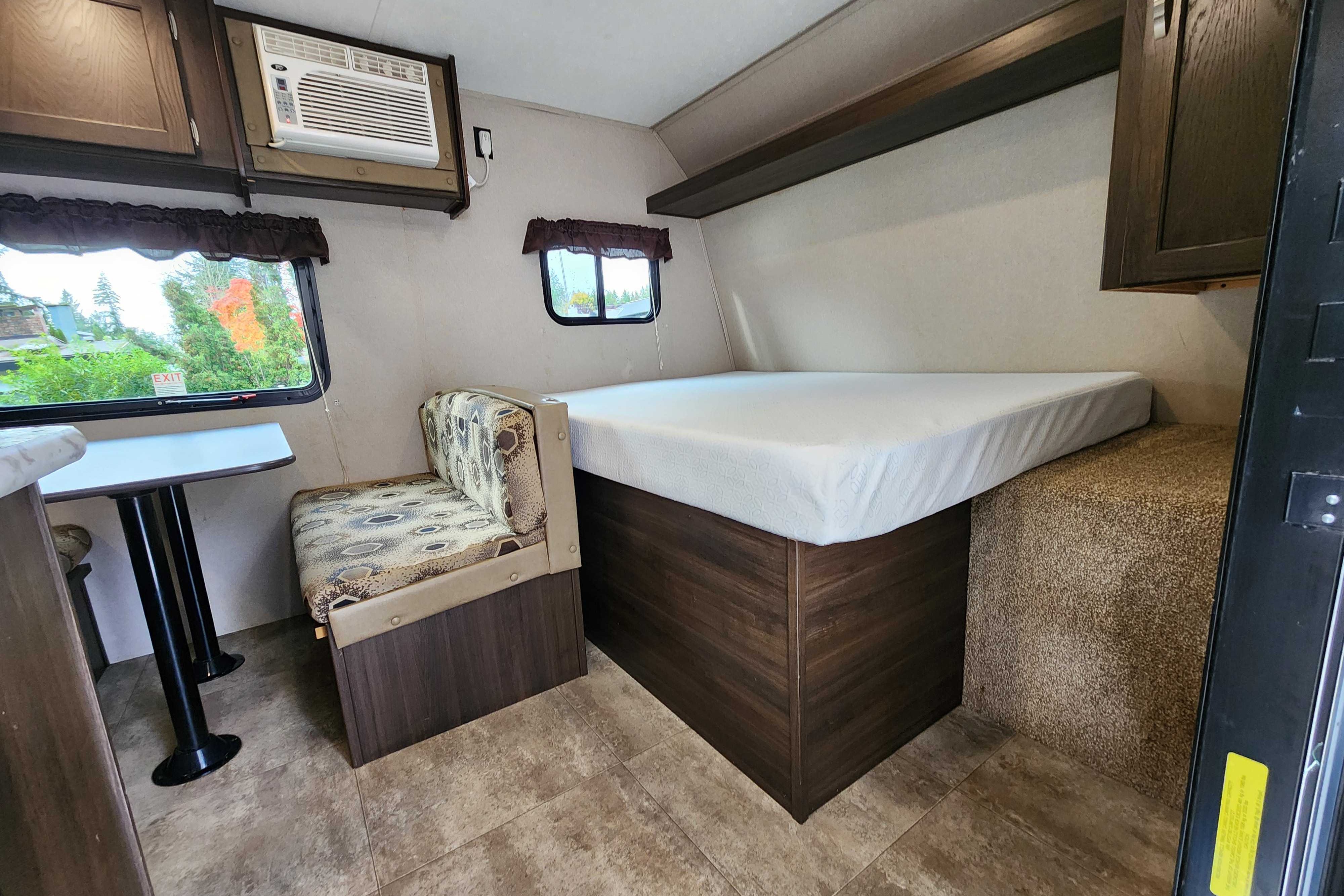 Steve's Keystone Springdale mini 1800bh Travel Trailer