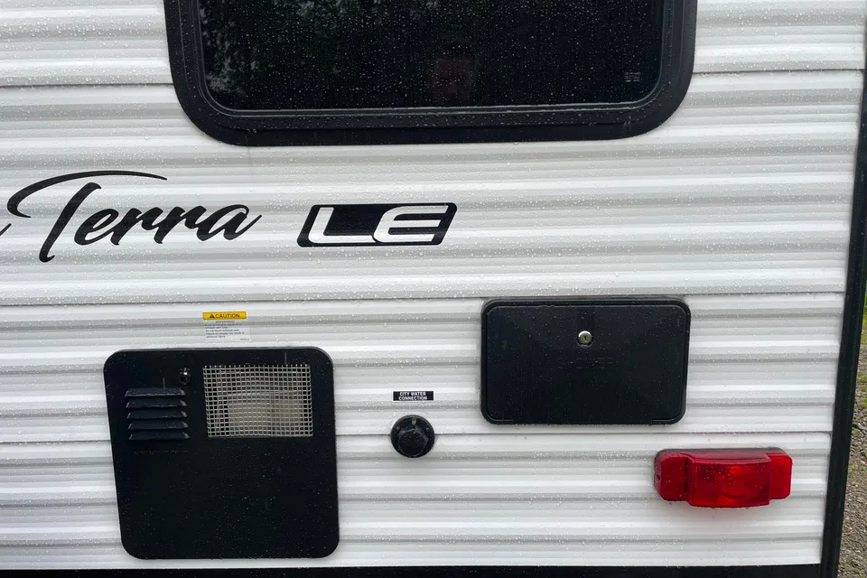 New 2024 East to West 170BHLE Travel Trailer