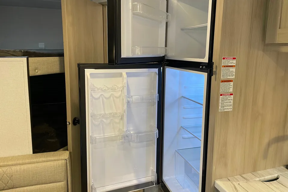 New 2024 East to West 170BHLE Travel Trailer