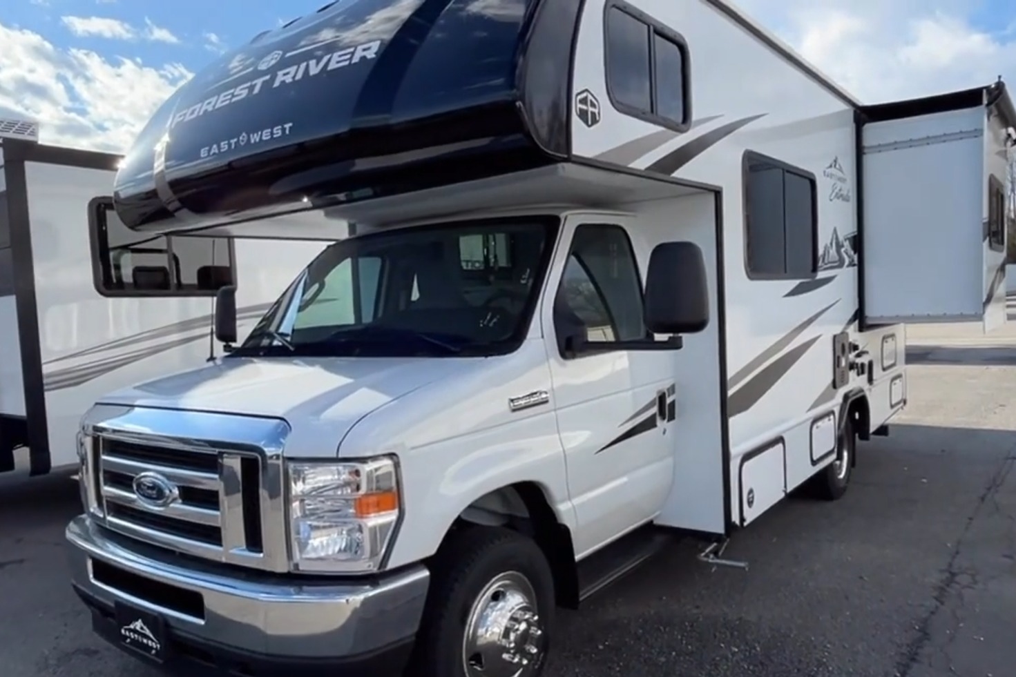 BRAND NEW 2025 AWESOME RV