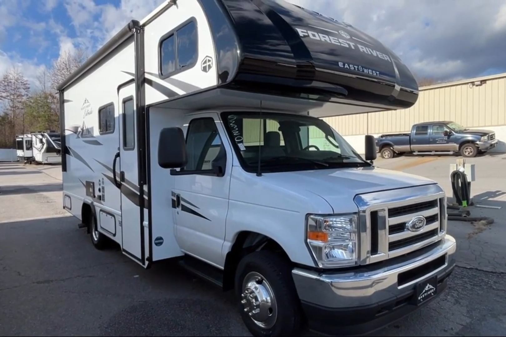BRAND NEW 2025 AWESOME RV