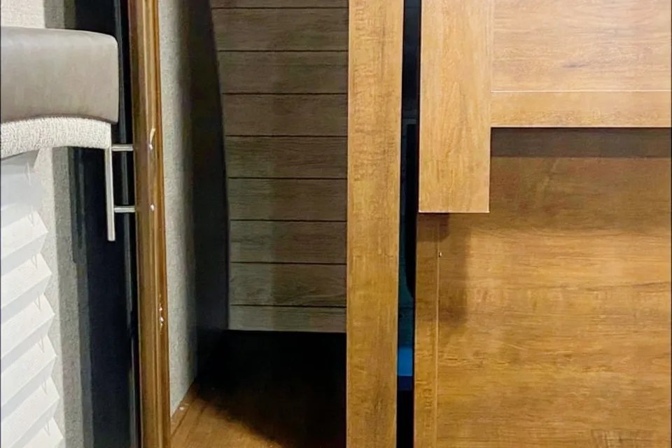 Beautiful Modern Well Appointed Camp Trailer
