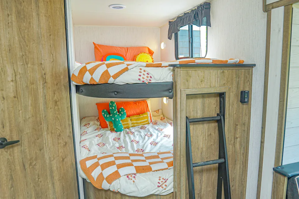  💥🏕️😍 2023 Pioneer BH270, Brand New, Sleeps 8 💥🏕️😍
