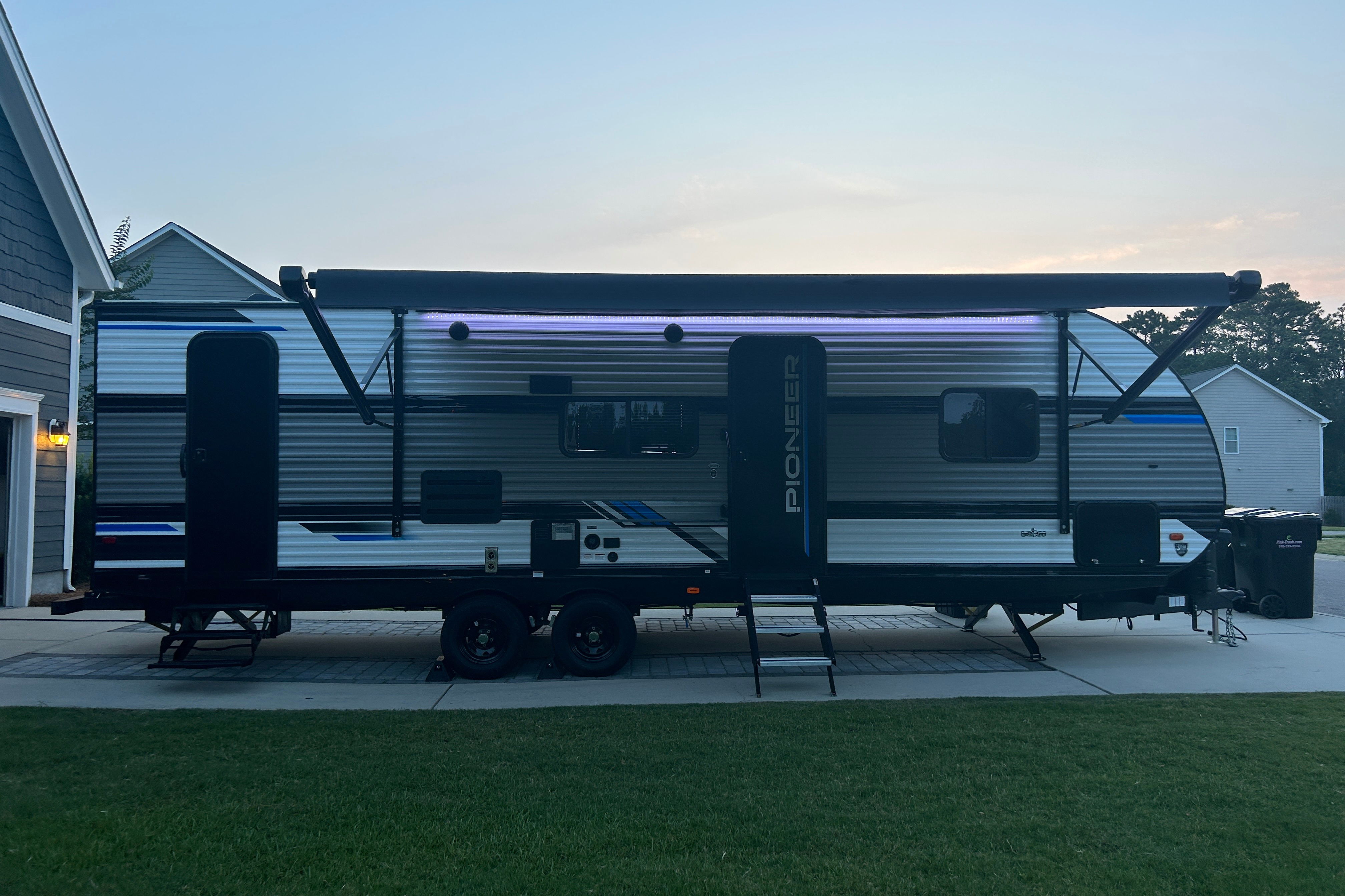  💥🏕️😍 2023 Pioneer BH270, Brand New, Sleeps 8 💥🏕️😍