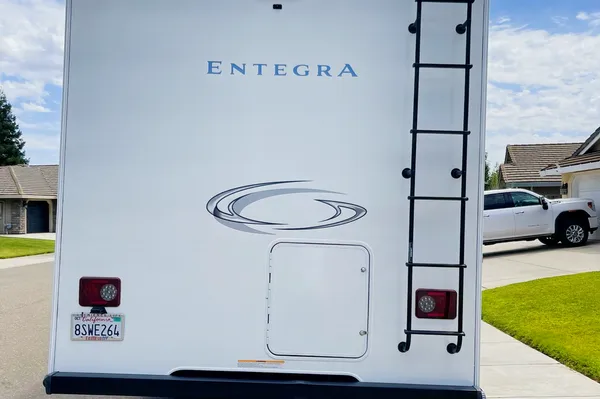Margo's Entegra Coach Odyssey Class C