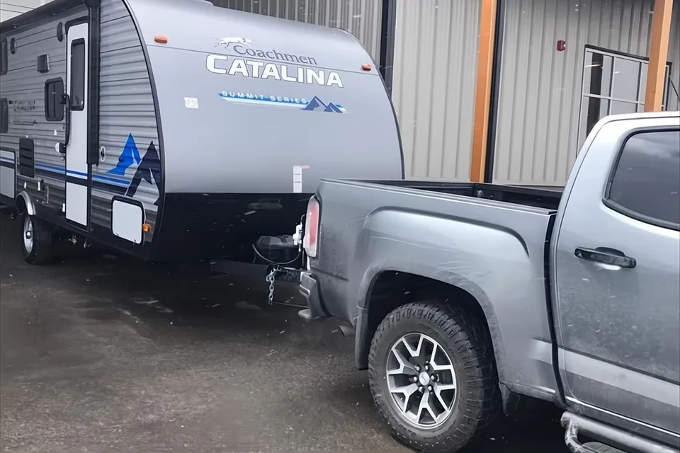 Catalina Comfort: DOC's Summit 184BHS Travel Trailer