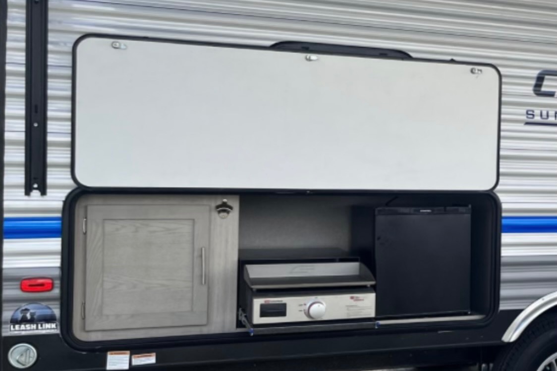 Catalina Comfort: DOC's Summit 184BHS Travel Trailer