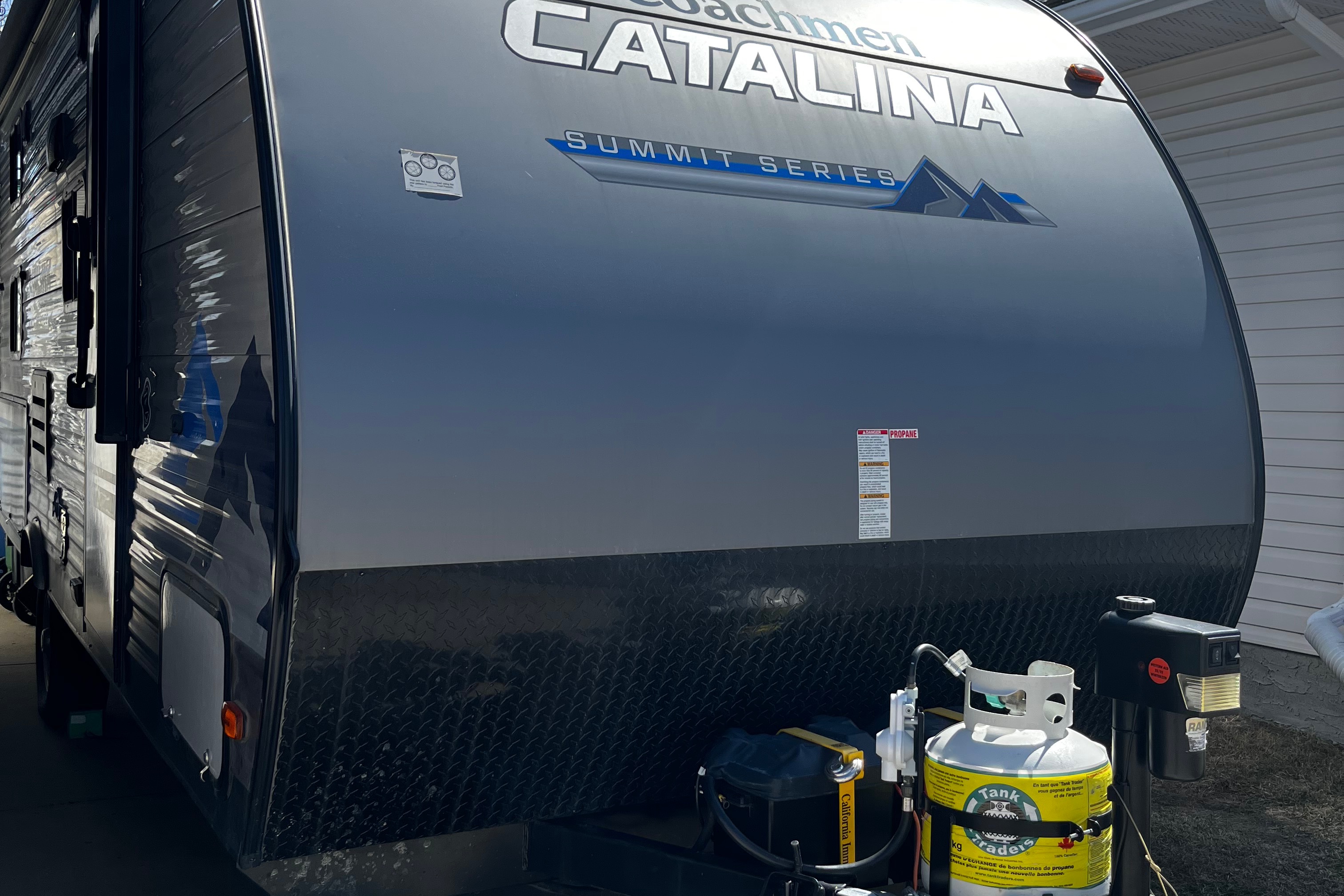 Catalina Comfort: DOC's Summit 184BHS Travel Trailer