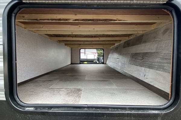 Scott & Sarah's 2022 Coleman Lantern LT 202RD Travel Trailer