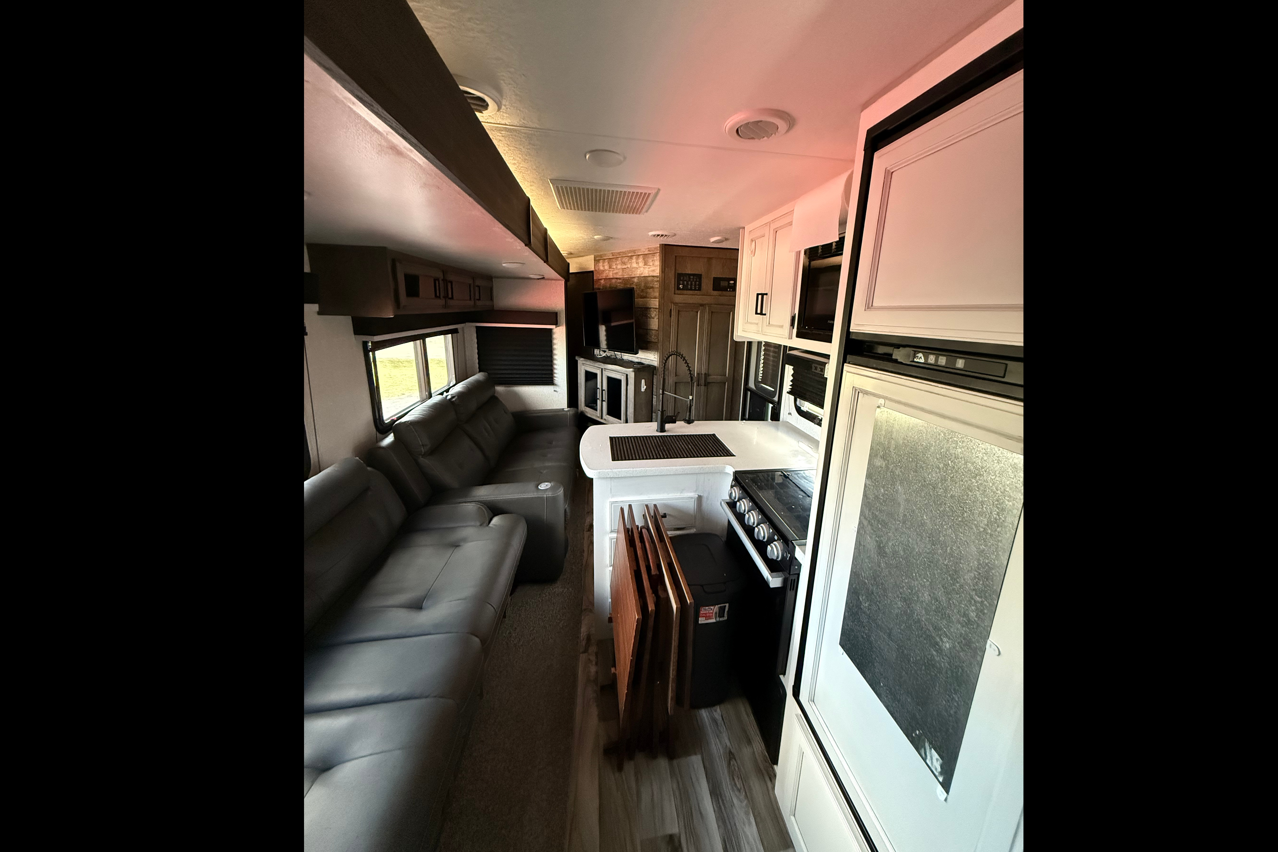 CJ's Venture RV Sporttrek Touring Family Truckster