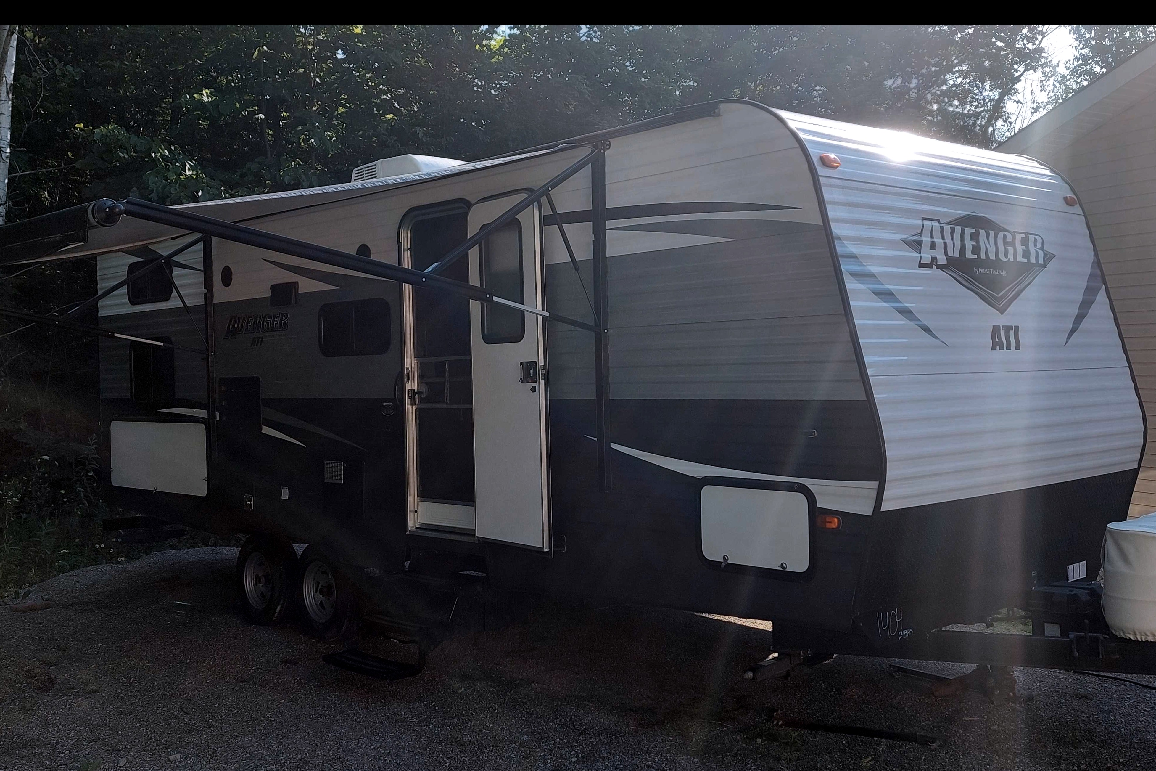 The Glamper Camper