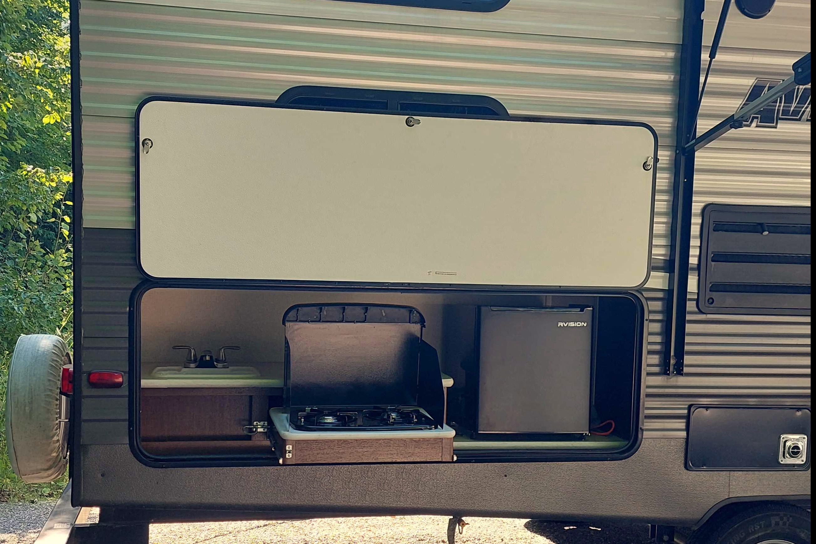 The Glamper Camper