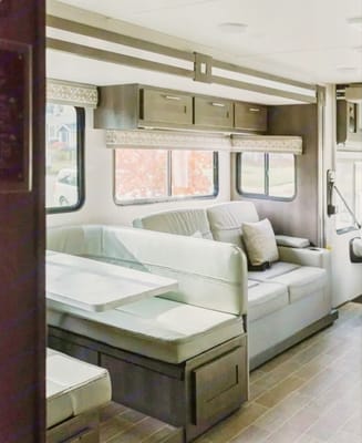 2021 Forest River Georgetown - Sleeps 8