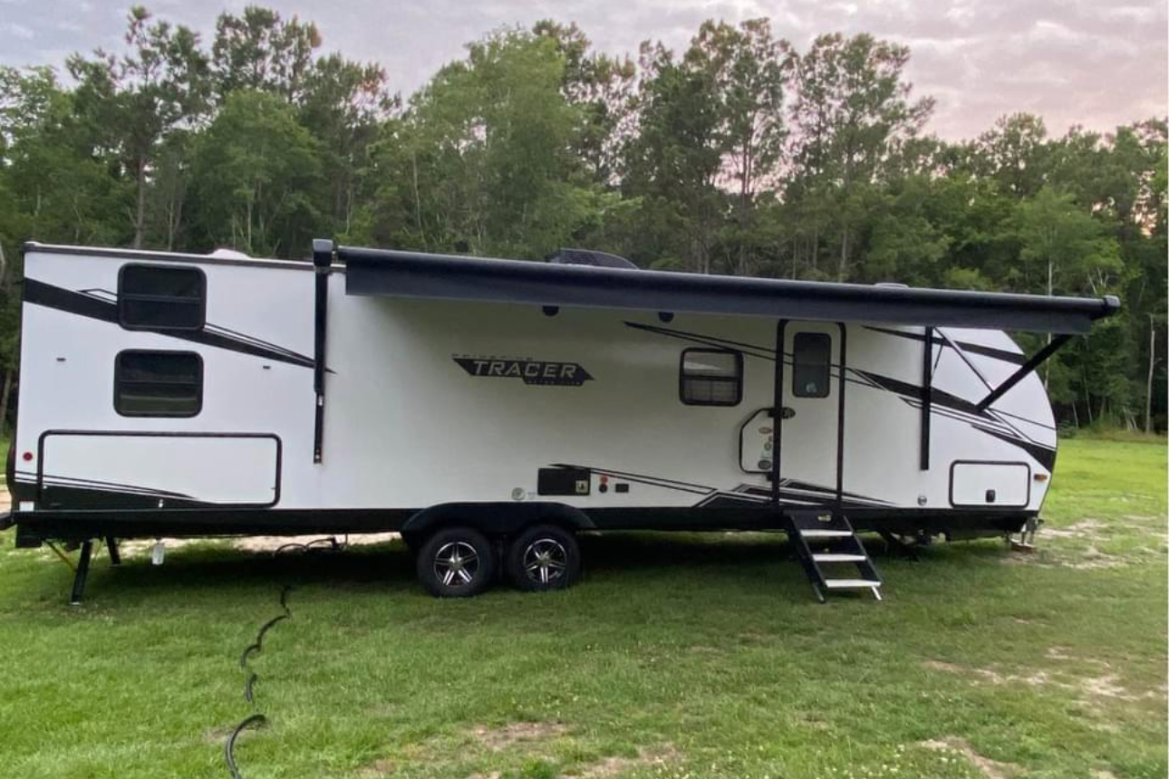 Kevin's Forest River 31BHD Tracer Travel Trailer