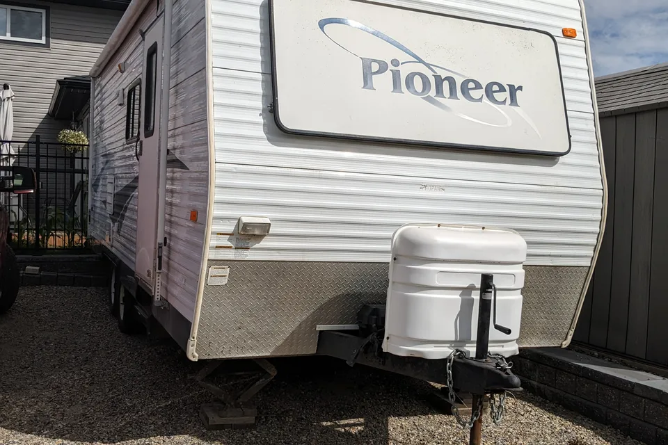sheldon's Fleetwood Pioneer 210 CKS Travel Trailer