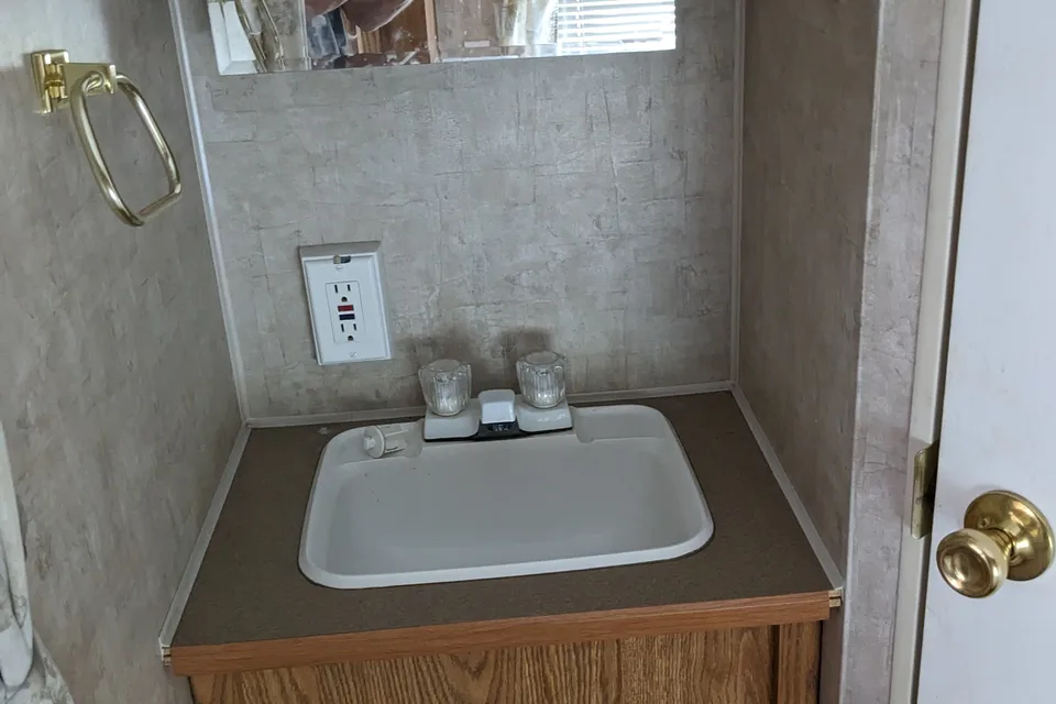 sheldon's Fleetwood Pioneer 210 CKS Travel Trailer