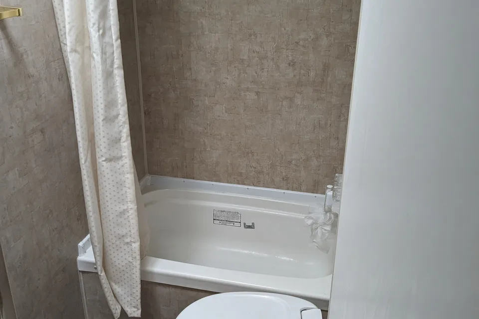 sheldon's Fleetwood Pioneer 210 CKS Travel Trailer