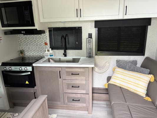 David's Highland Ridge RV Open Range 26BH Travel Trailer