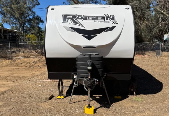 Genesis Supreme Ragen RV R275CRXL Toy Hauler
