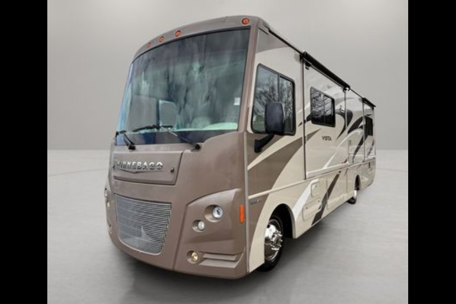 Class A Winnie drives easy and sleeps 5, well appointed!