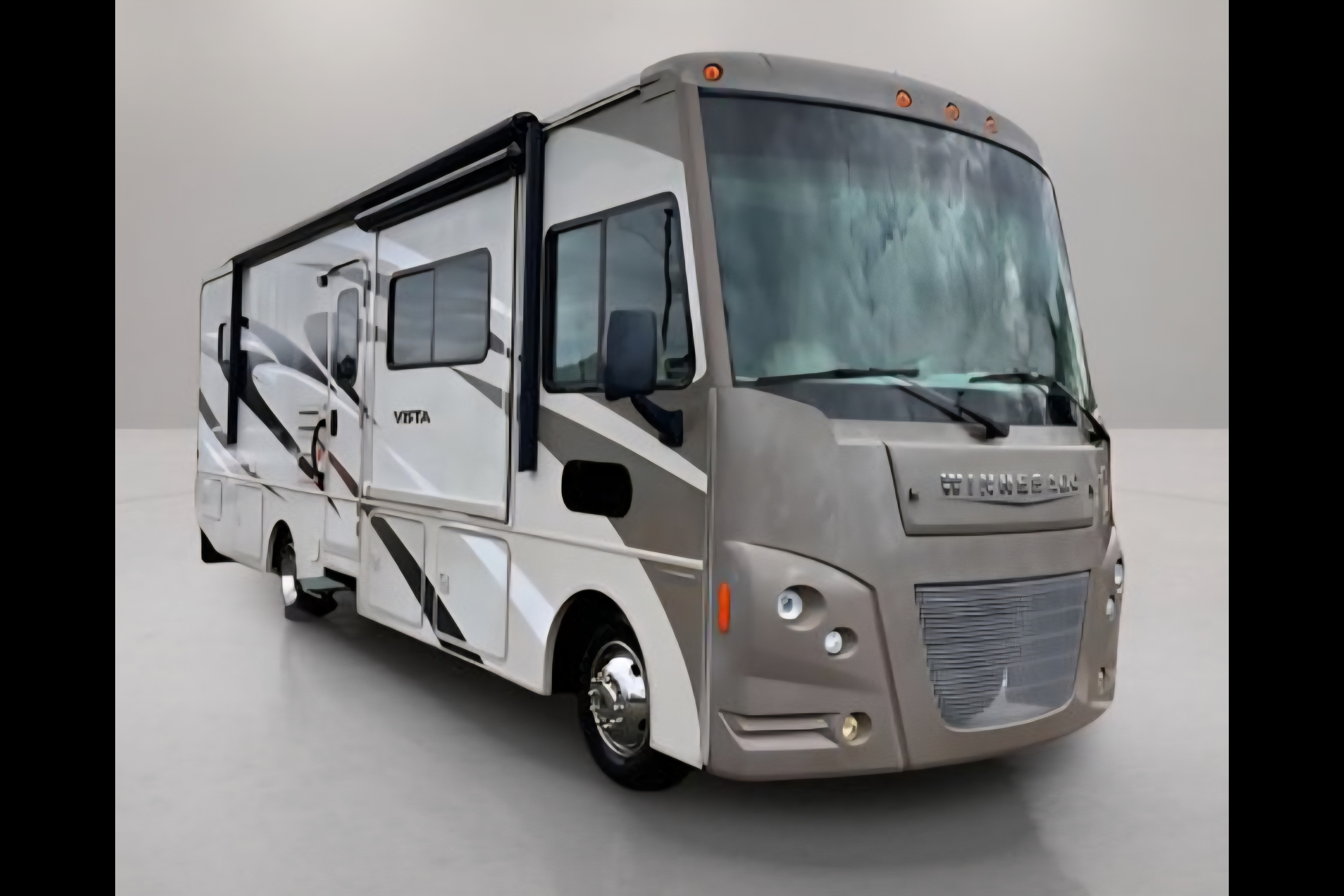 Class A Winnie drives easy and sleeps 5, well appointed!