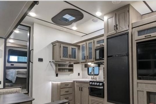 Andrew's Keystone HIDEOUT 301DBS Fifth Wheel