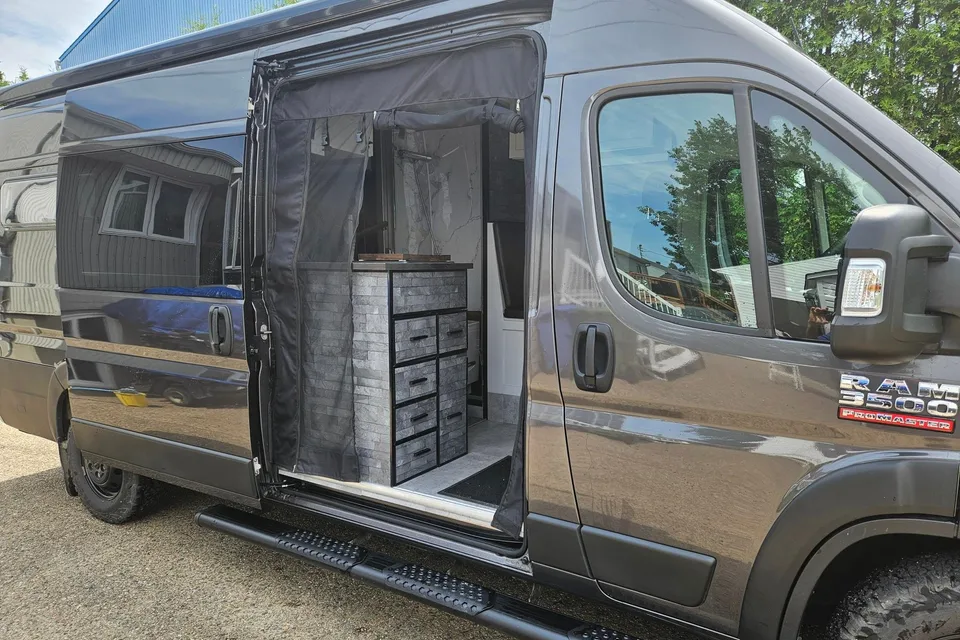 Stephane Ram Promaster 3500 Classe B