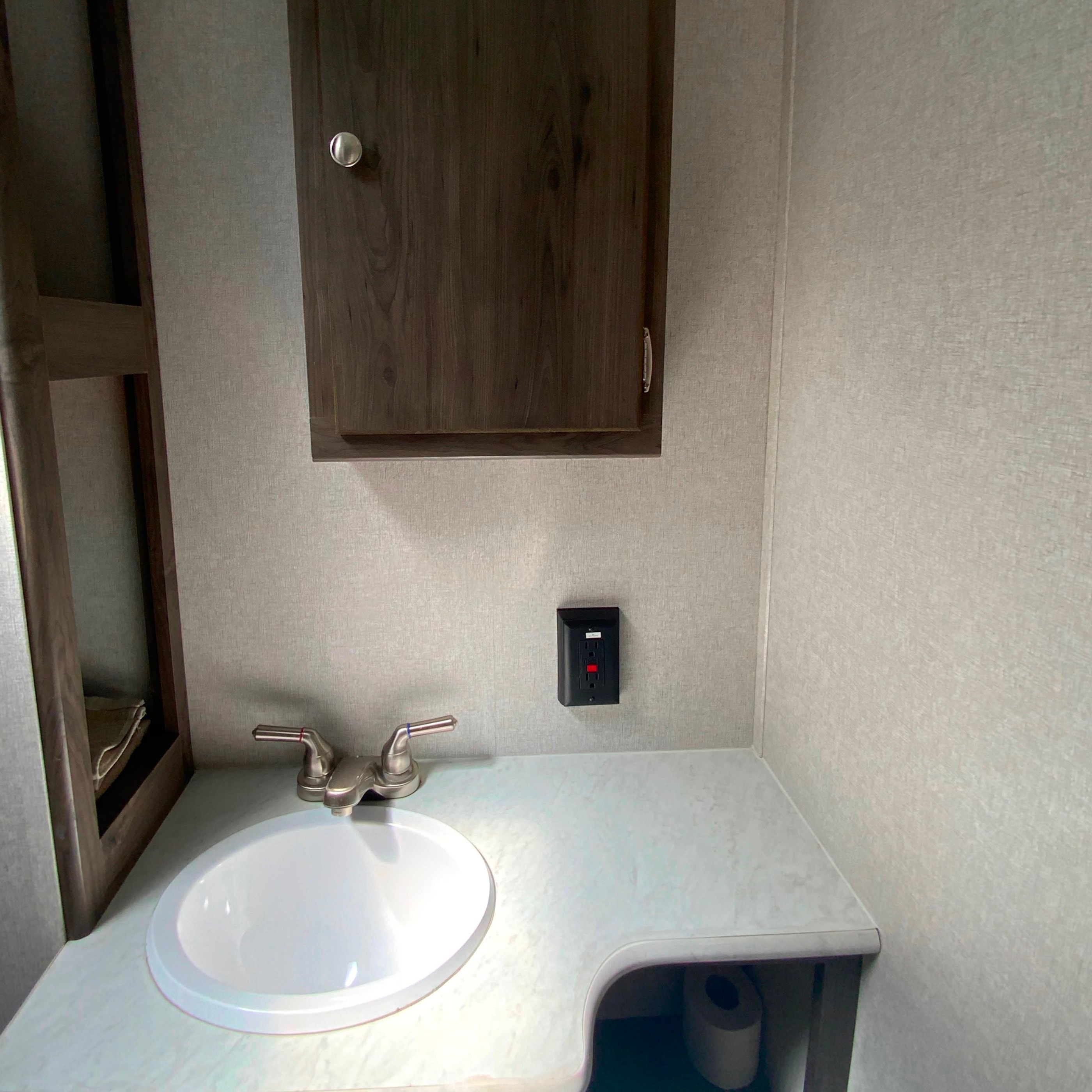  Coachmen Clipper Travel Trailer