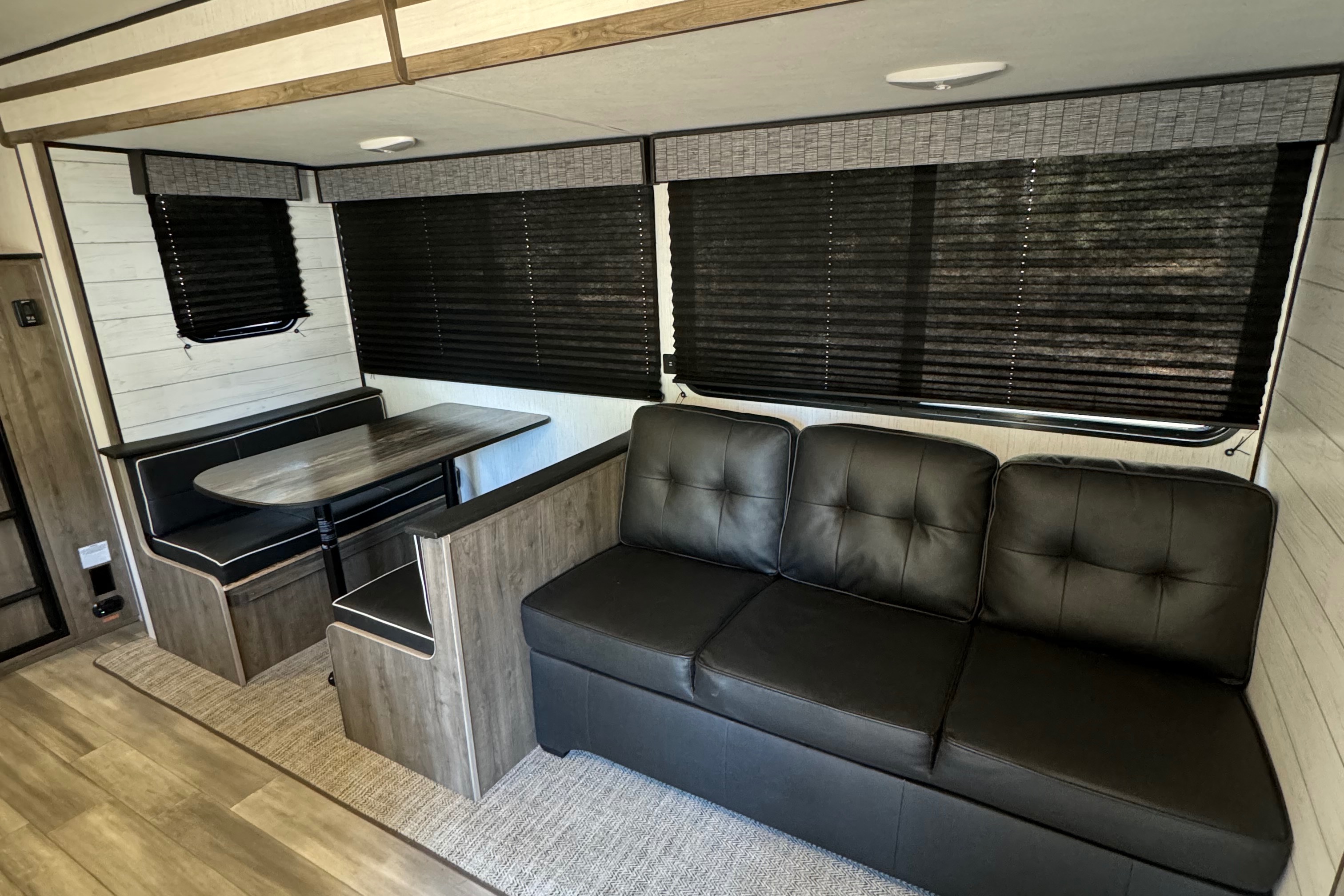 Tom's Heartland Pioneer BH270 Travel Trailer