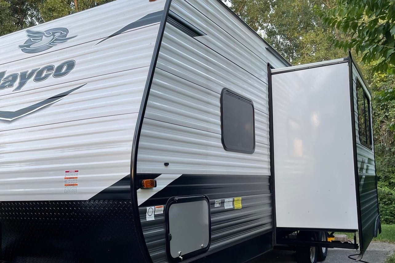Julia's Jayco JayFlight 242BHS Travel Trailer