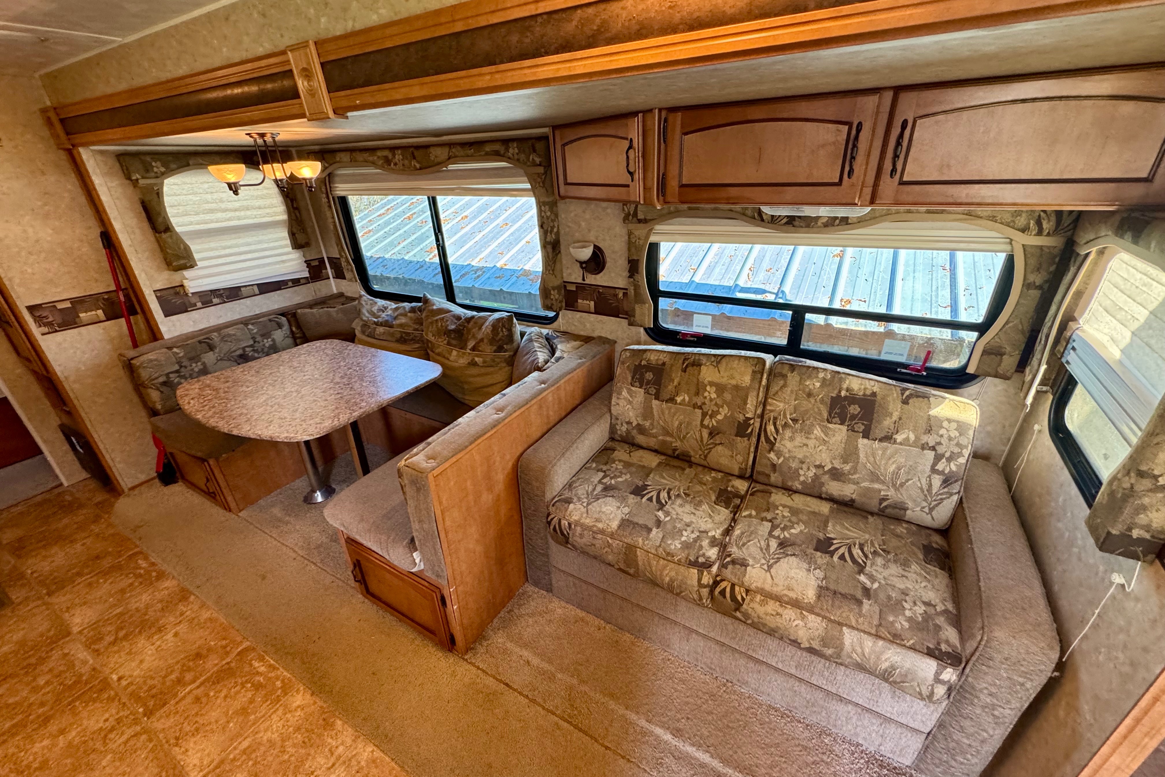 Palomino Puma 30KFBDS Travel Trailer