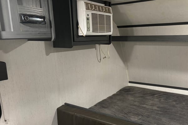 Keystone Dutchman Travel Trailer