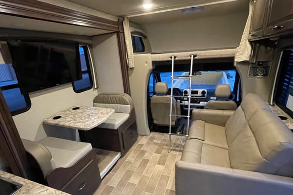 Open Route RV Rentals. Class C 2020 Thor Motor-Coach Mercedes Château 24DS
