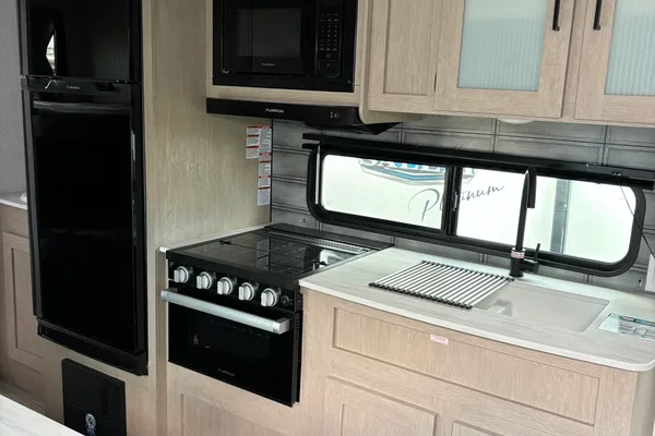 Country Cruiser's Travel Trailer
