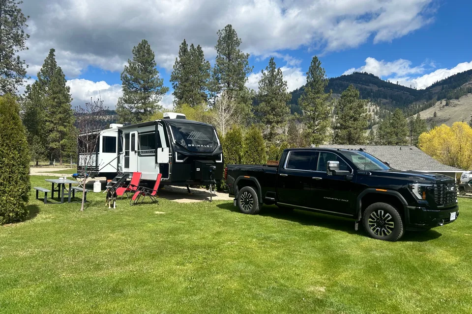 Taylor's Brinkley 295 air Travel Trailer