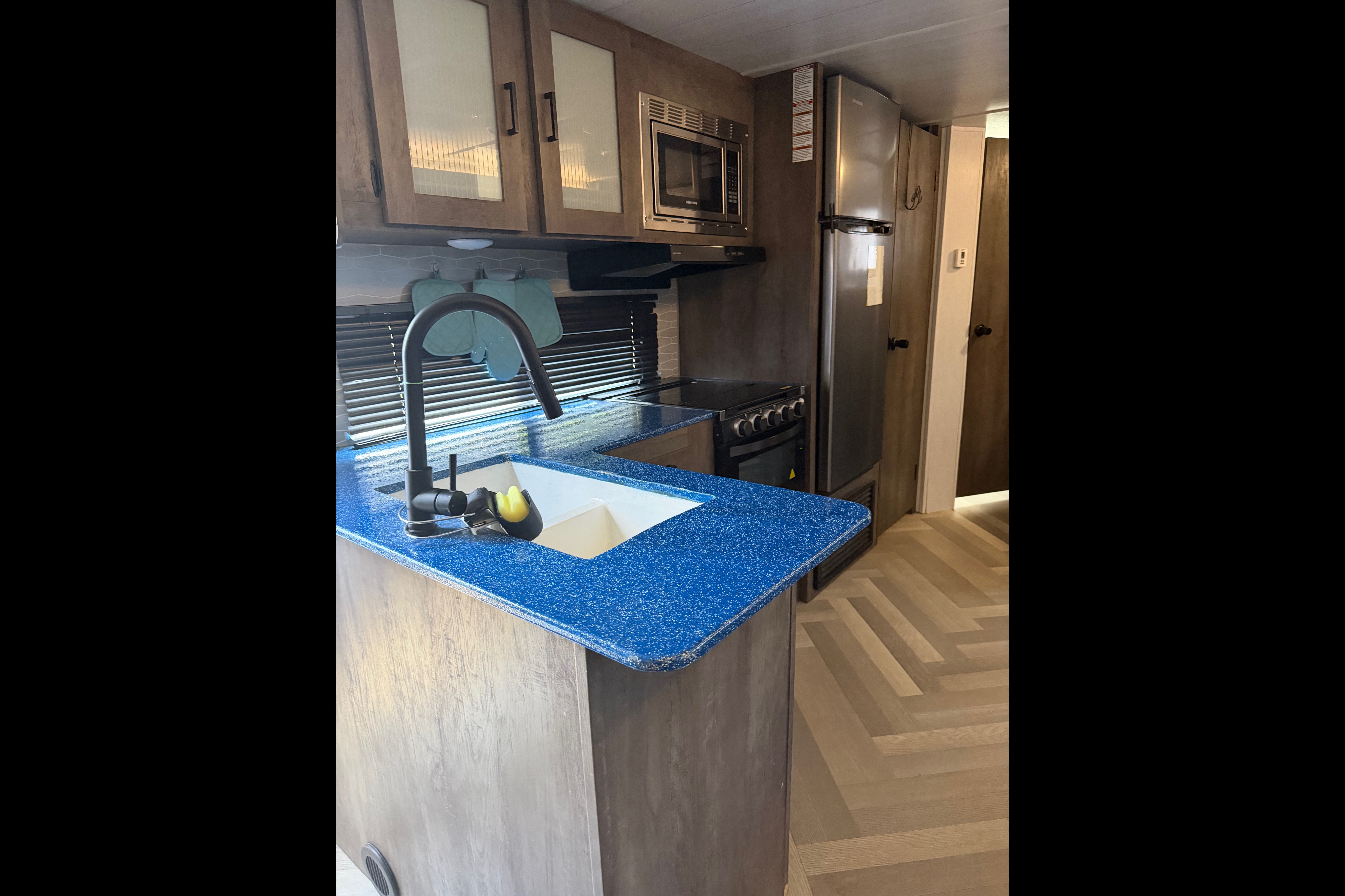 Lesya's Forest River 263BHXL Travel Trailer