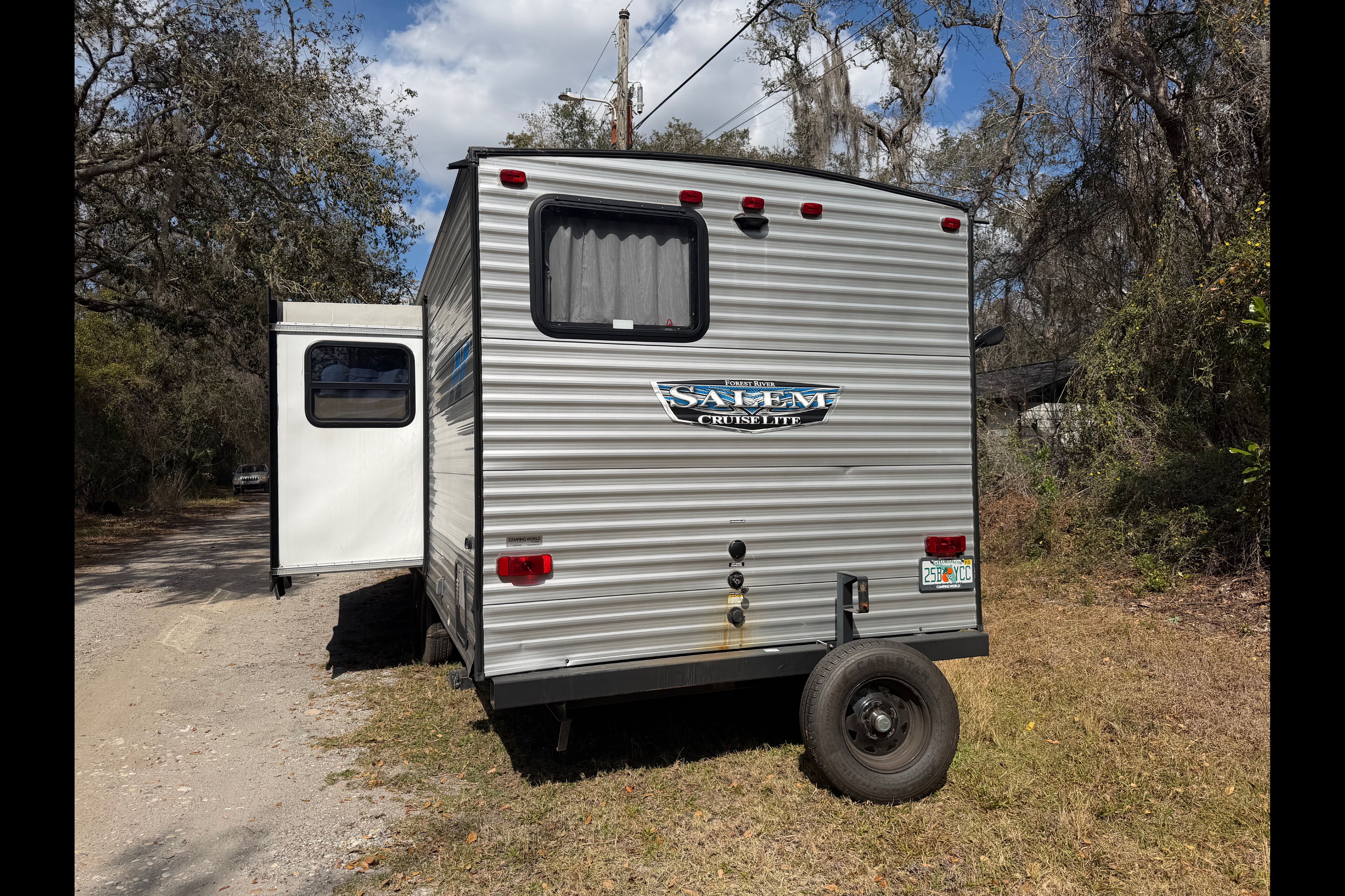 Lesya's Forest River 263BHXL Travel Trailer