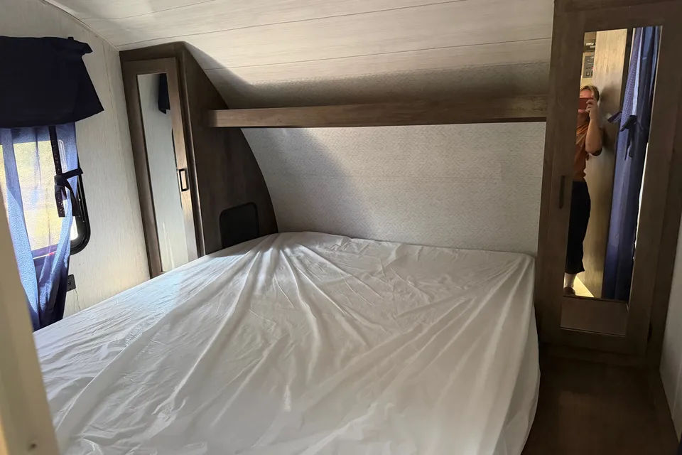Lesya's Forest River 263BHXL Travel Trailer