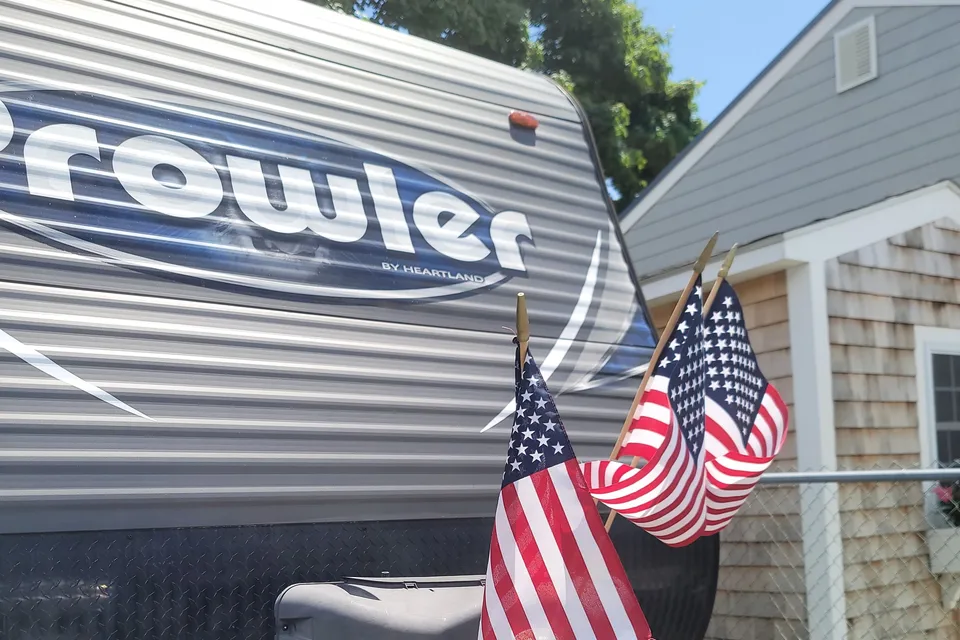 Robert's Kingston 26RBK Travel Trailer