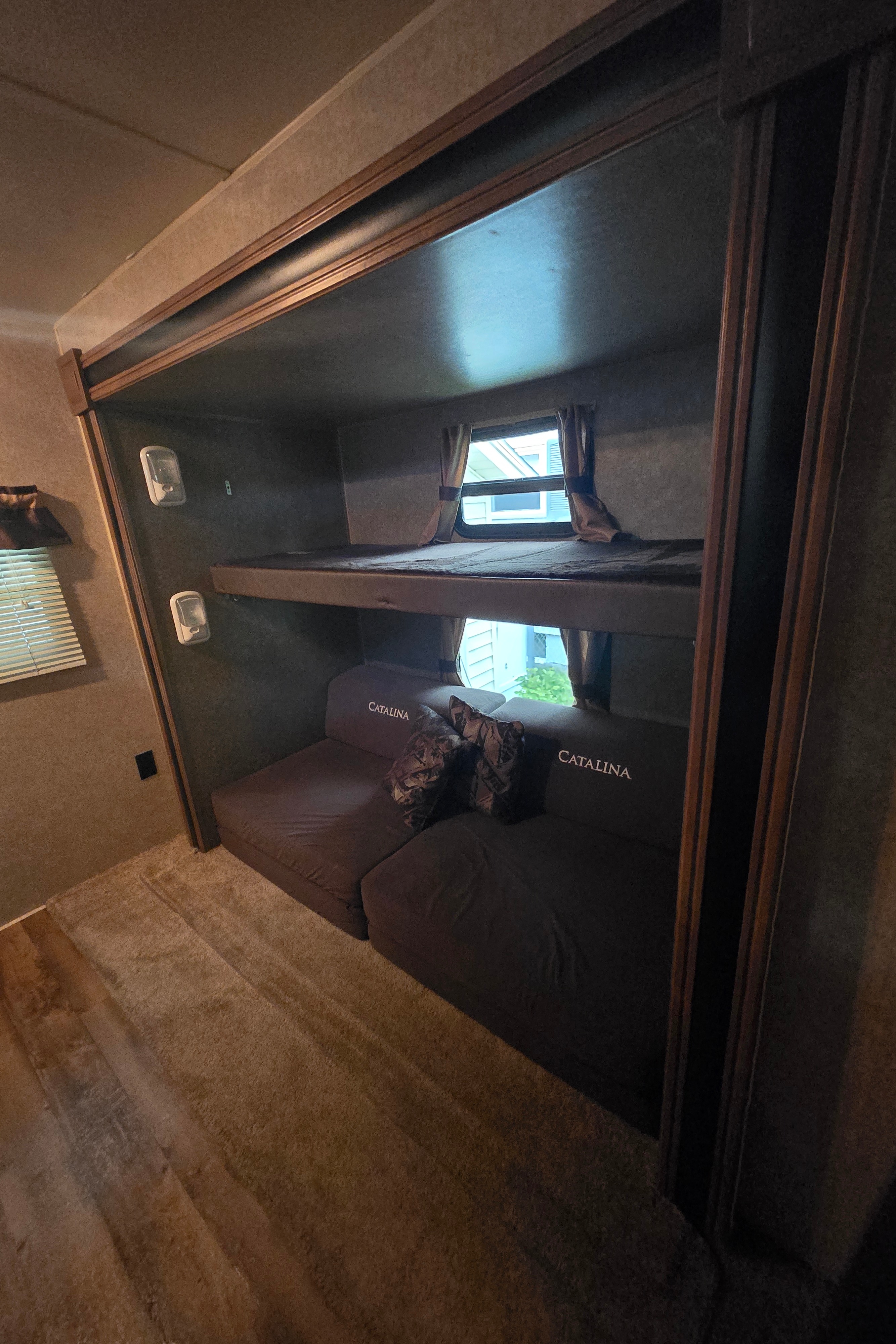 2017 Coachmen Catalina SBX 321BHDSCK