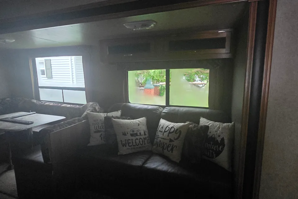 2017 Coachmen Catalina SBX 321BHDSCK