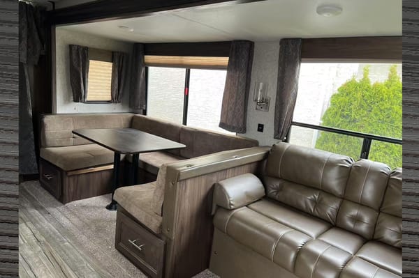 Cheerful 2018 Cherokee M-274DBH Travel Trailer