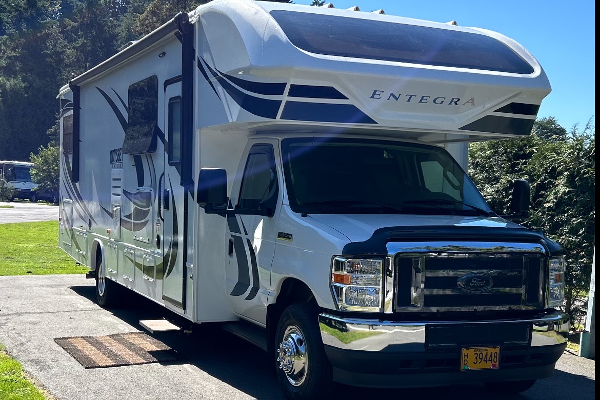 Go and Do RV Rentals - Family Friendly Luxurious  Class C