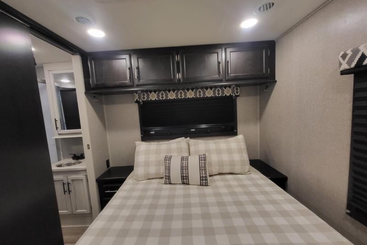 Go and Do RV Rentals - Family Friendly Luxurious  Class C