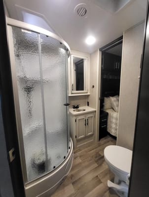 Go and Do RV Rentals - Family Friendly Luxurious Class C