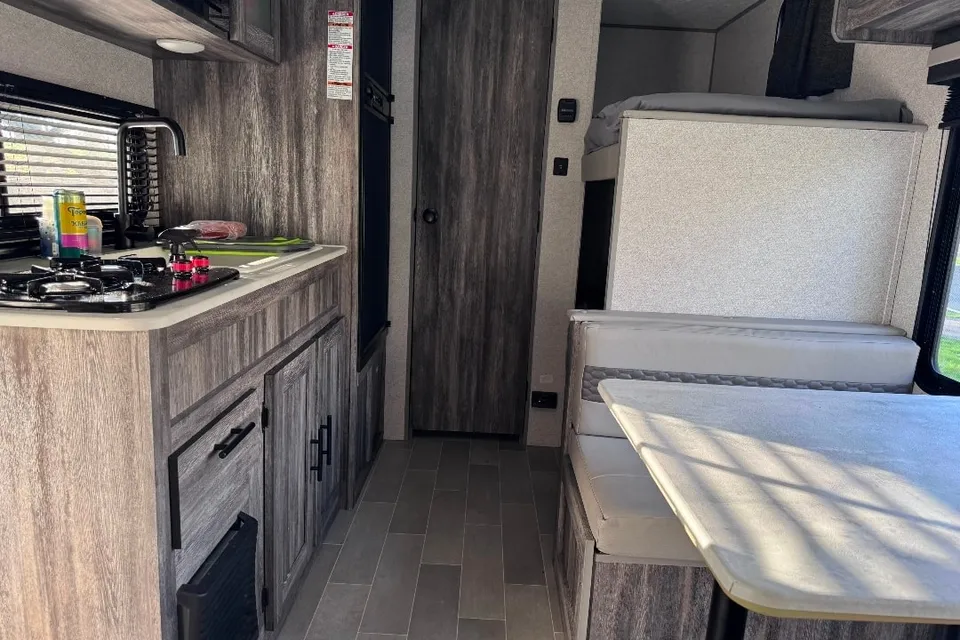 Couples or Family Bunkhouse Oasis