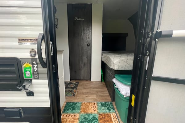 GoldBarry’s Keystone Hideout 177RD Travel Trailer