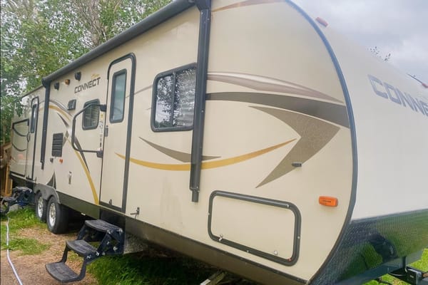 Spree Connect Travel Trailer 322BHS