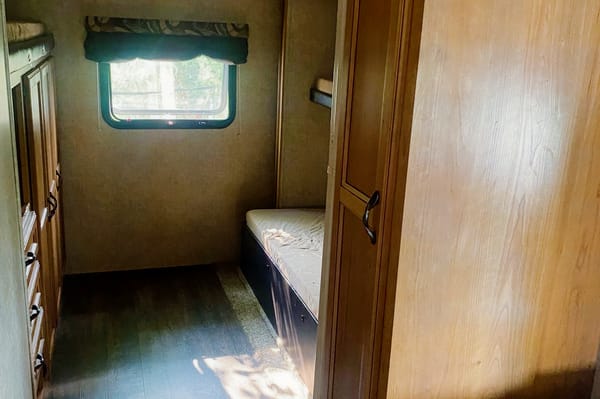 Spree Connect Travel Trailer 322BHS